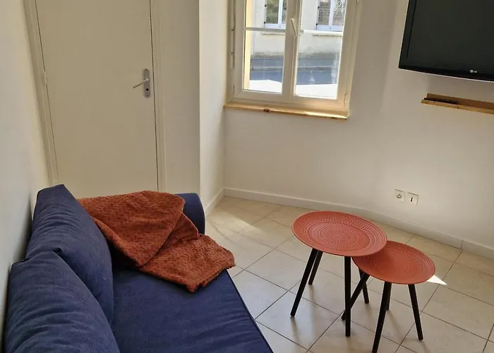Appartement Petite Maison De Cerences (Manche)